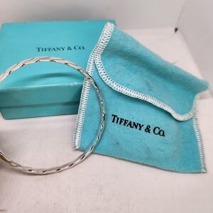 Tiffany & Co. Knife Edge Twist Bangle Bracelet 7.6" Silver 925 w/Pouch And Box